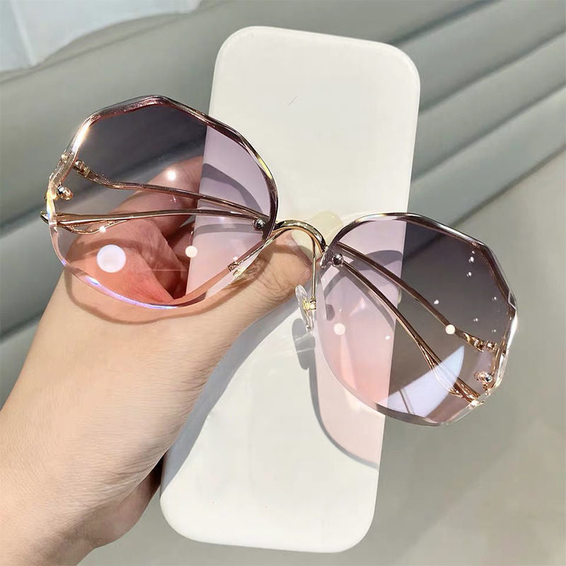 Accessories/ Trimmed Lens Sunglasses